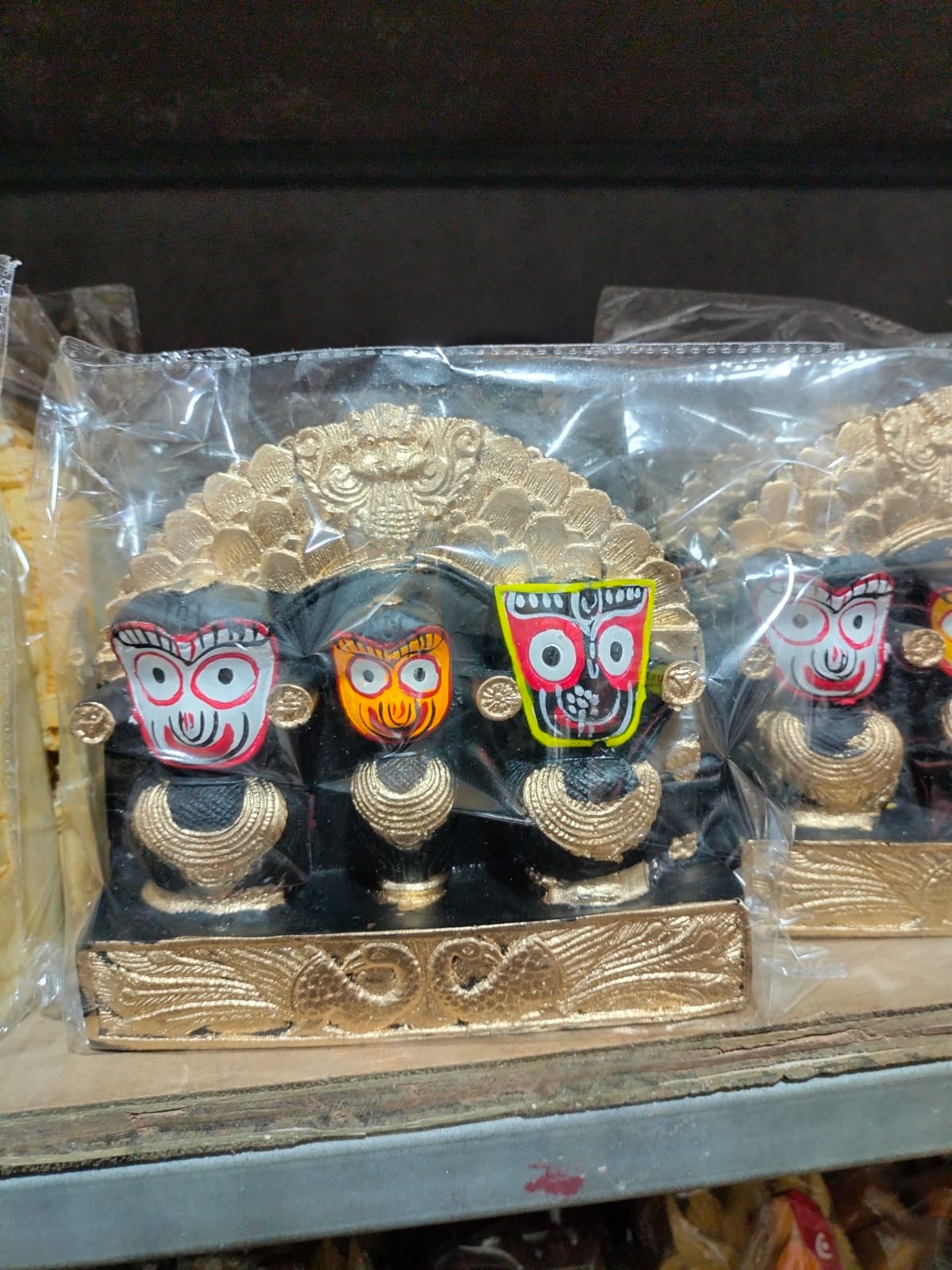 Premium Marble Finish Shree Jagannath Balabhadra Subhadra Wall Hanging Idol - Image 3